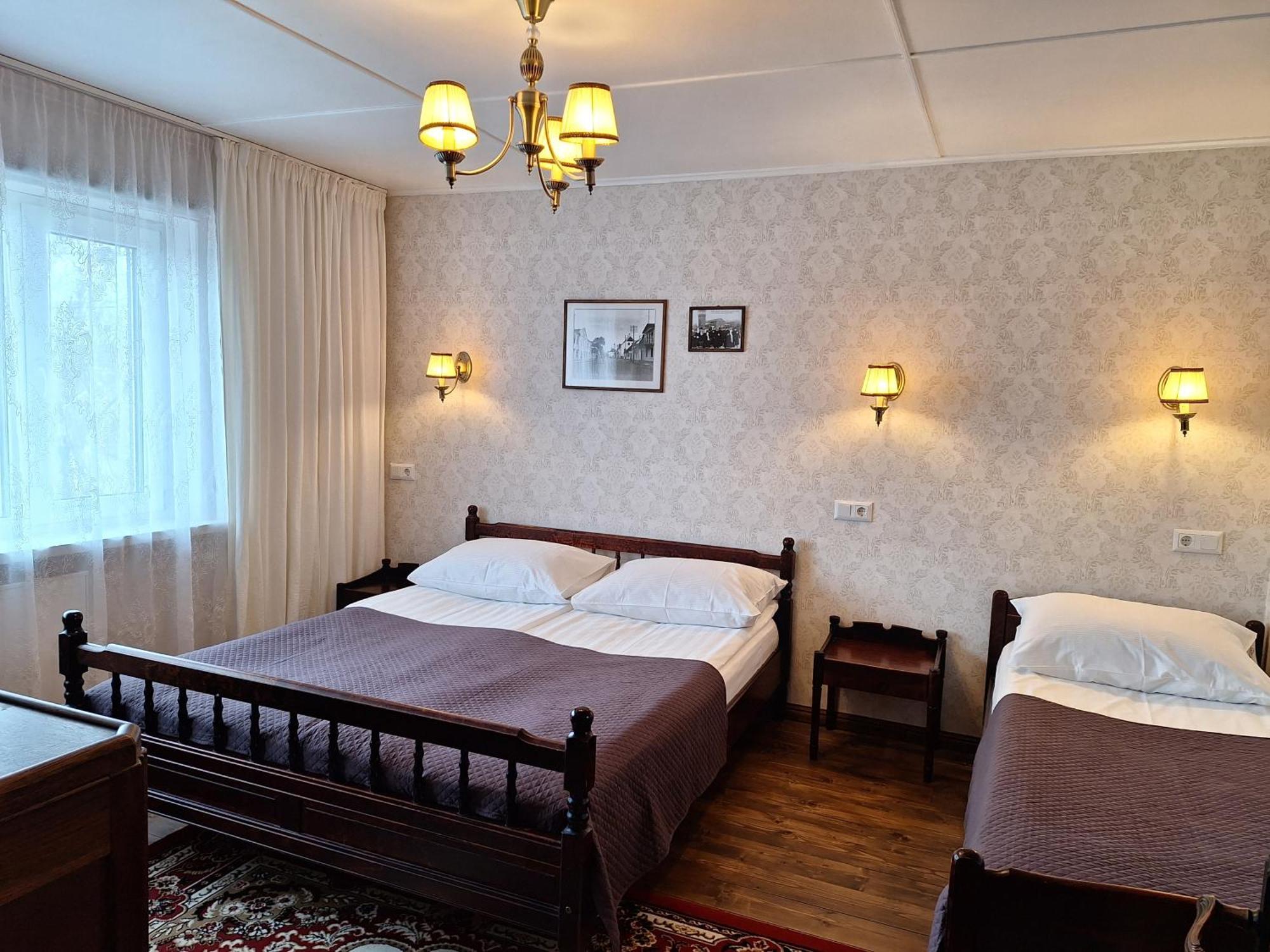 Kraavi Guest Hostel Kuressaare Eksteriør bilde