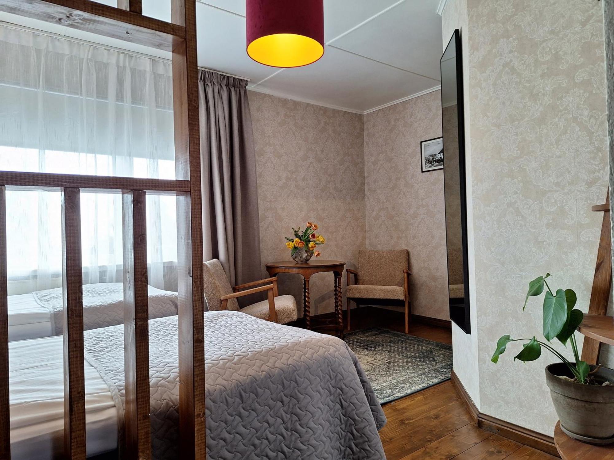 Kraavi Guest Hostel Kuressaare Eksteriør bilde
