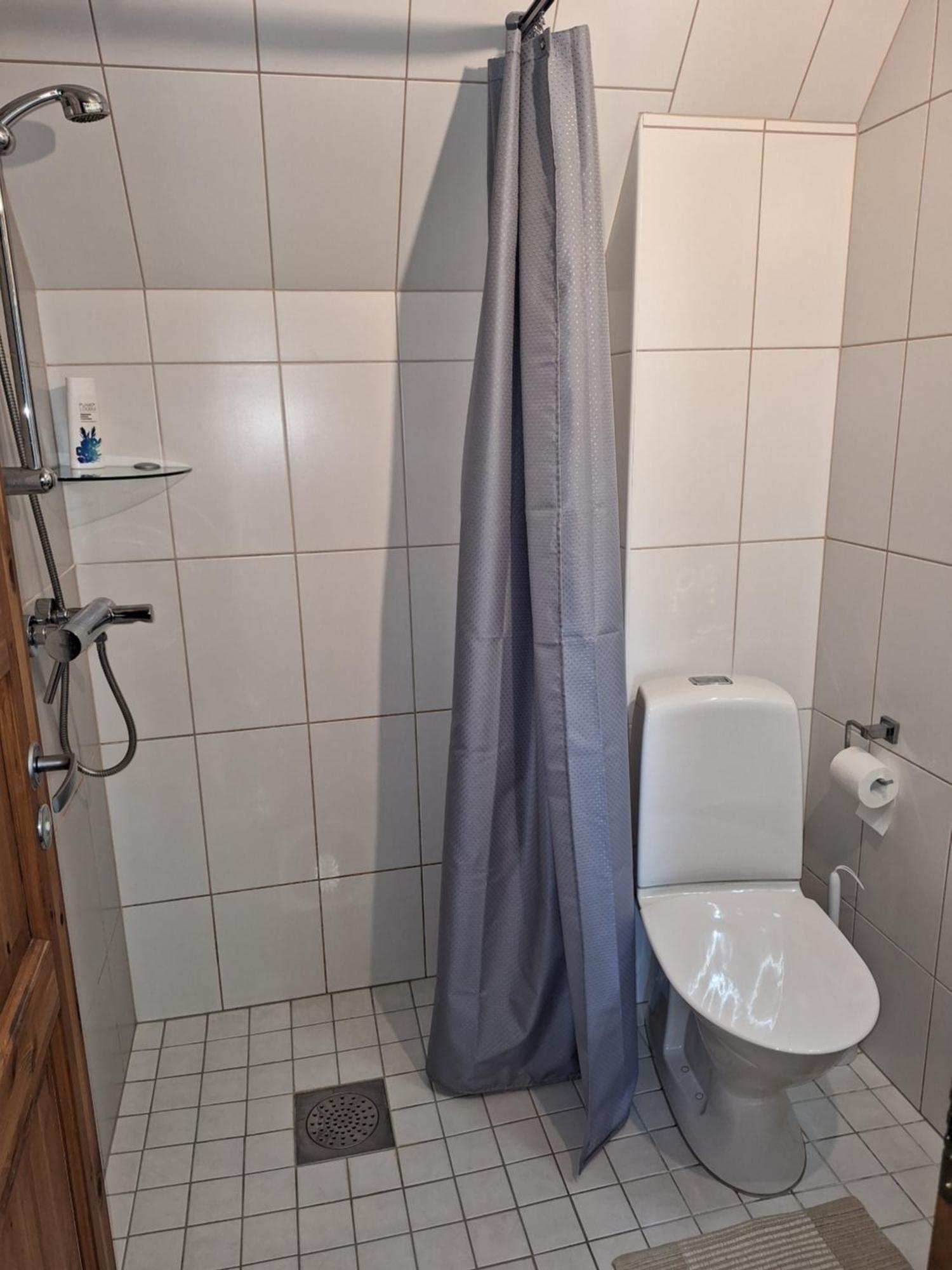 Kraavi Guest Hostel Kuressaare Eksteriør bilde