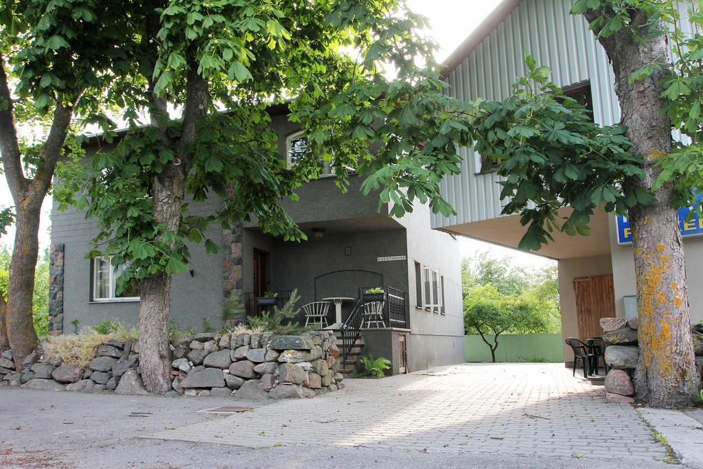Kraavi Guest Hostel Kuressaare Eksteriør bilde