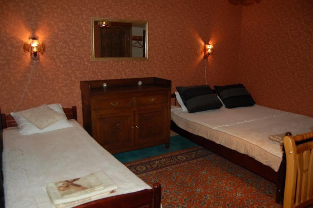 Kraavi Guest Hostel Kuressaare Eksteriør bilde